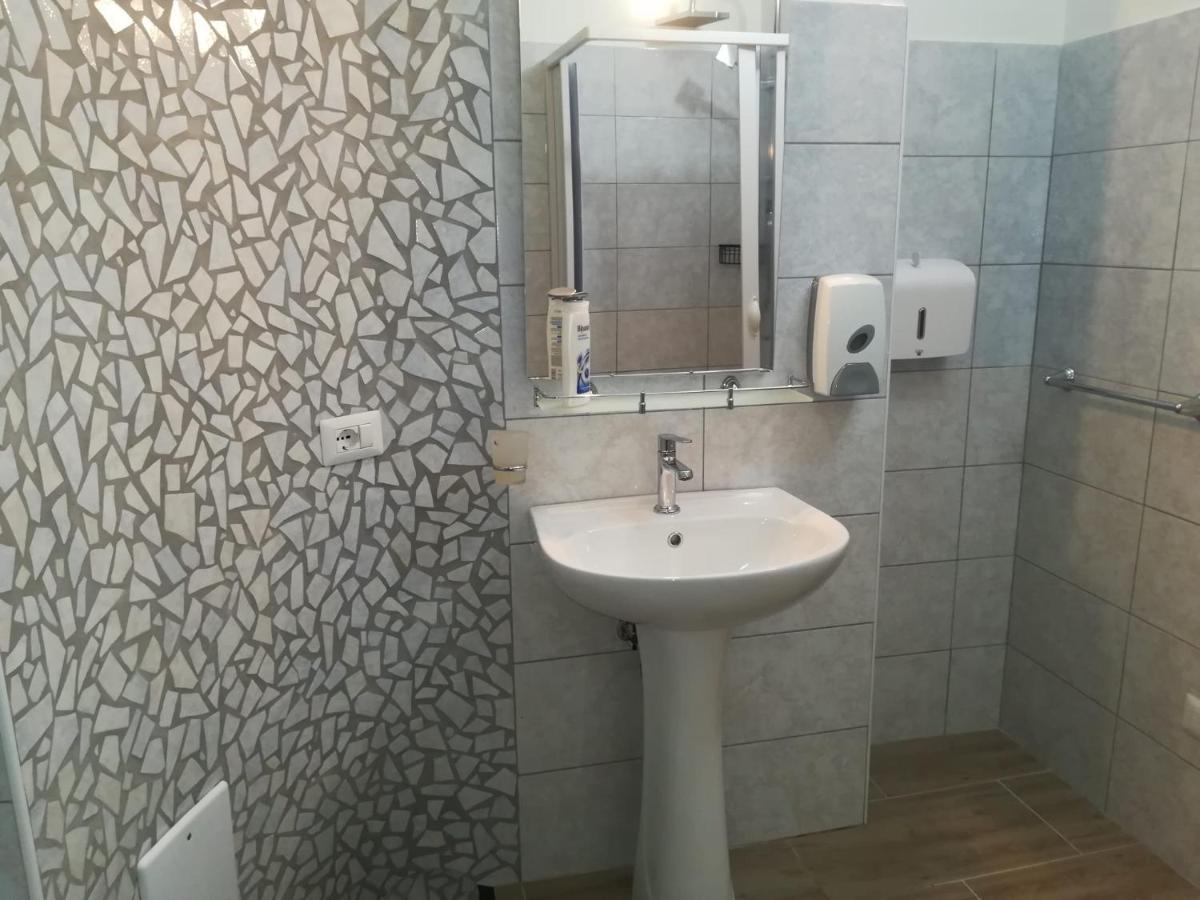 Affittacamere Sos Ninnitteddos Torpè Exterior foto